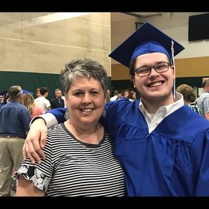 Meet your Posher, Sharon